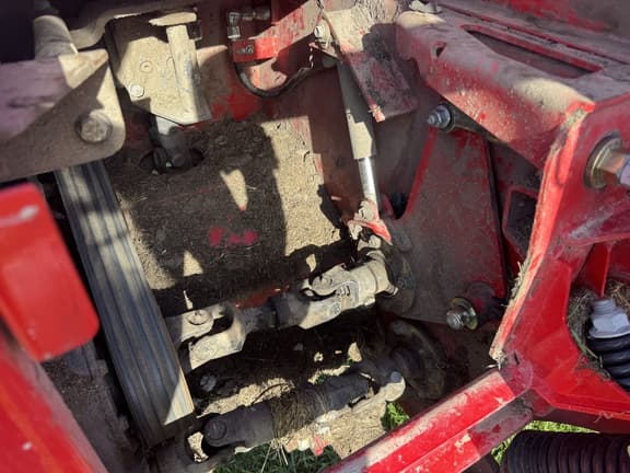 Image of Massey Ferguson 1393 equipment image 4