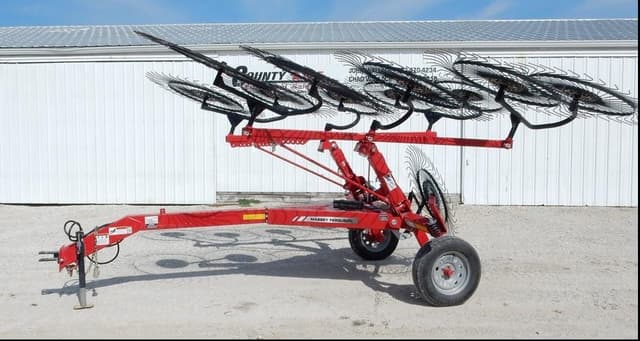 Image of Massey Ferguson 1510S equipment image 1