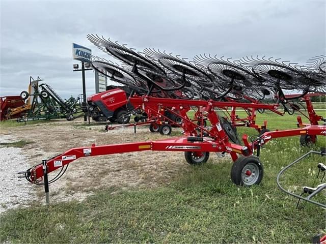 Image of Massey Ferguson 1510S equipment image 1