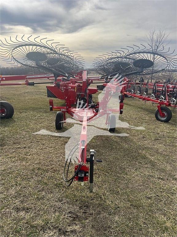 Image of Massey Ferguson 1510S equipment image 4