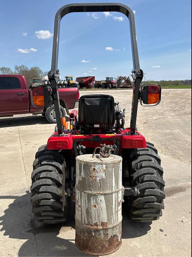 Image of Massey Ferguson 1526 equipment image 3