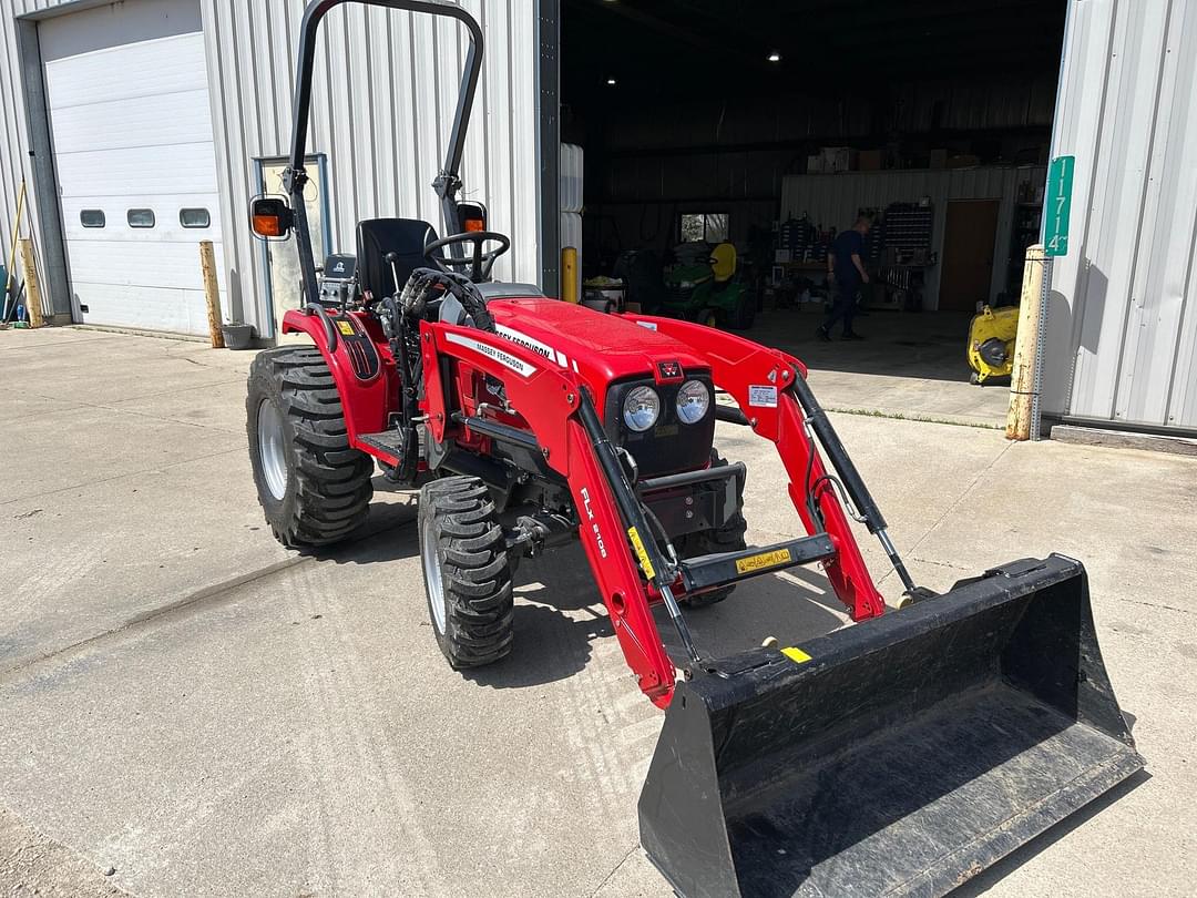 Image of Massey Ferguson 1526 Primary image