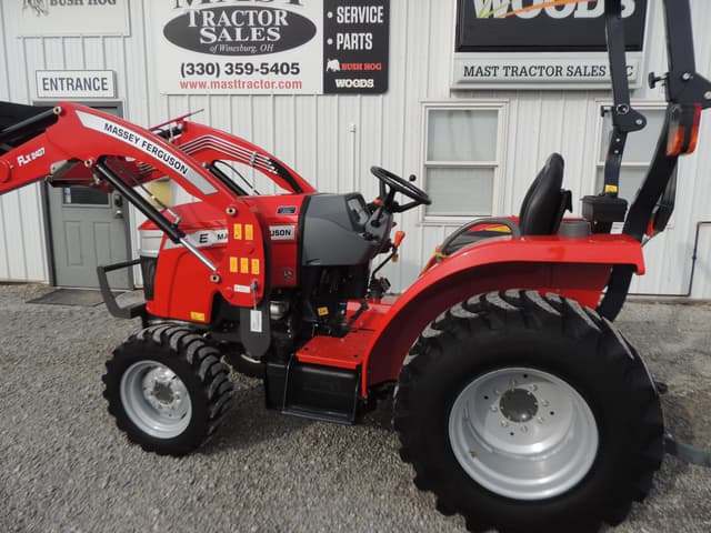 Image of Massey Ferguson 1825E equipment image 1