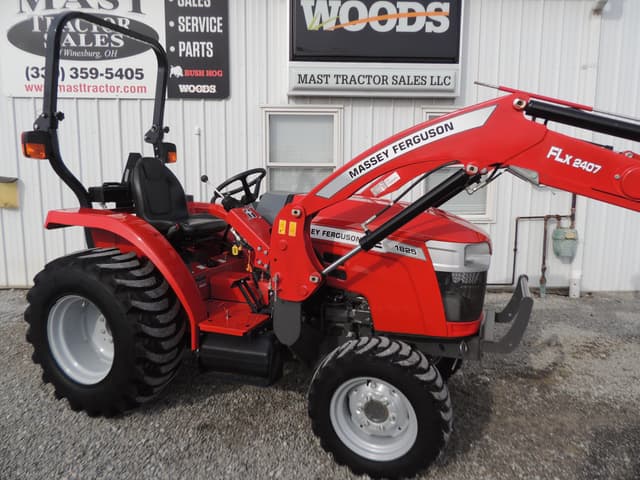 Image of Massey Ferguson 1825E equipment image 3
