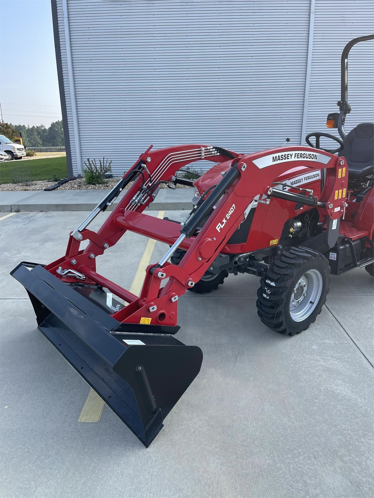 2022 Massey Ferguson 1825E Equipment Image0