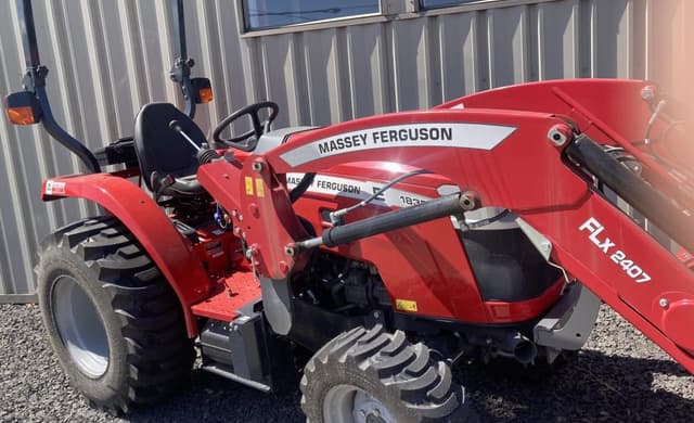 Image of Massey Ferguson 1835E equipment image 1