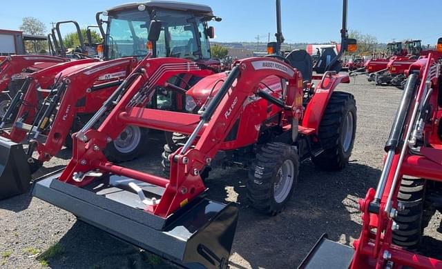Image of Massey Ferguson 1835E equipment image 1