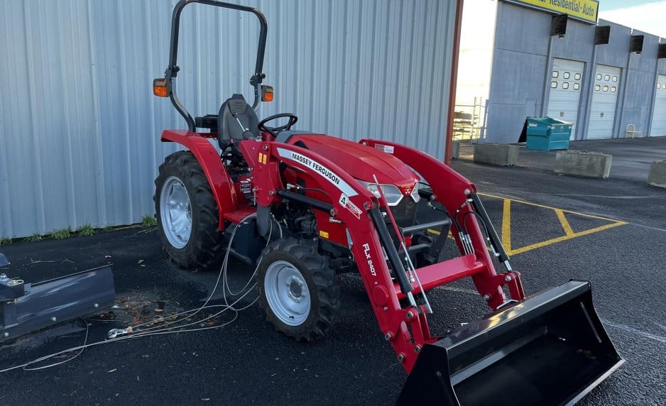 2022 Massey Ferguson 1835E Equipment Image0
