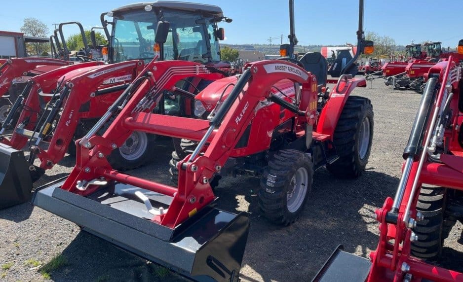 Massey Ferguson 1835E Equipment Image0