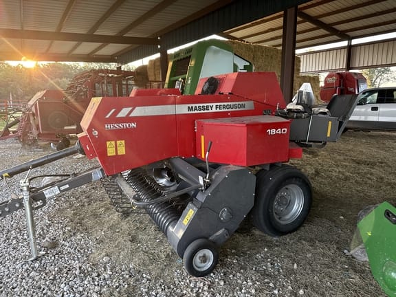 2022 Massey Ferguson 1840 Equipment Image0