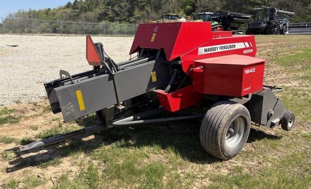 Image of Massey Ferguson 1840 equipment image 3
