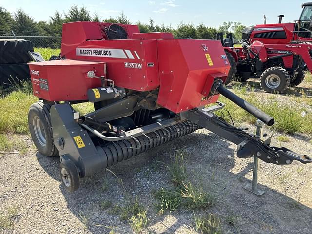 Image of Massey Ferguson 1840 equipment image 1