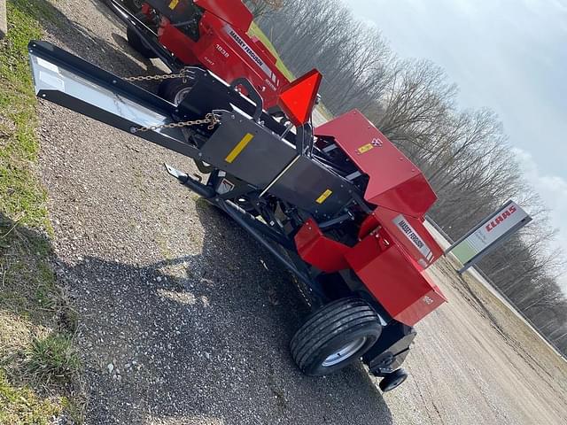 Image of Massey Ferguson 1840 equipment image 2