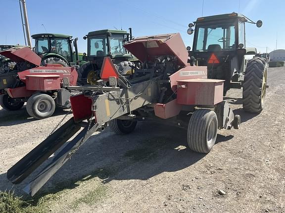 Image of Massey Ferguson 1840 equipment image 3