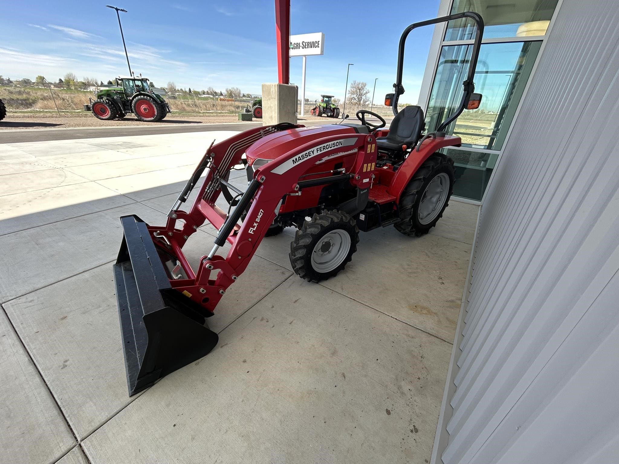 2022 Massey Ferguson 1840E Equipment Image0