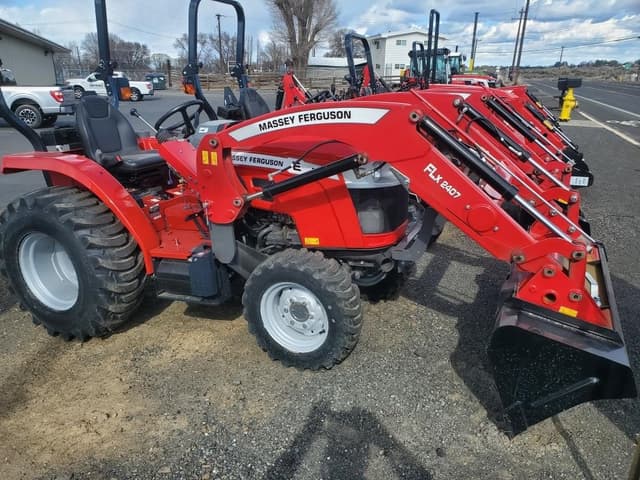 Image of Massey Ferguson 1840E equipment image 2