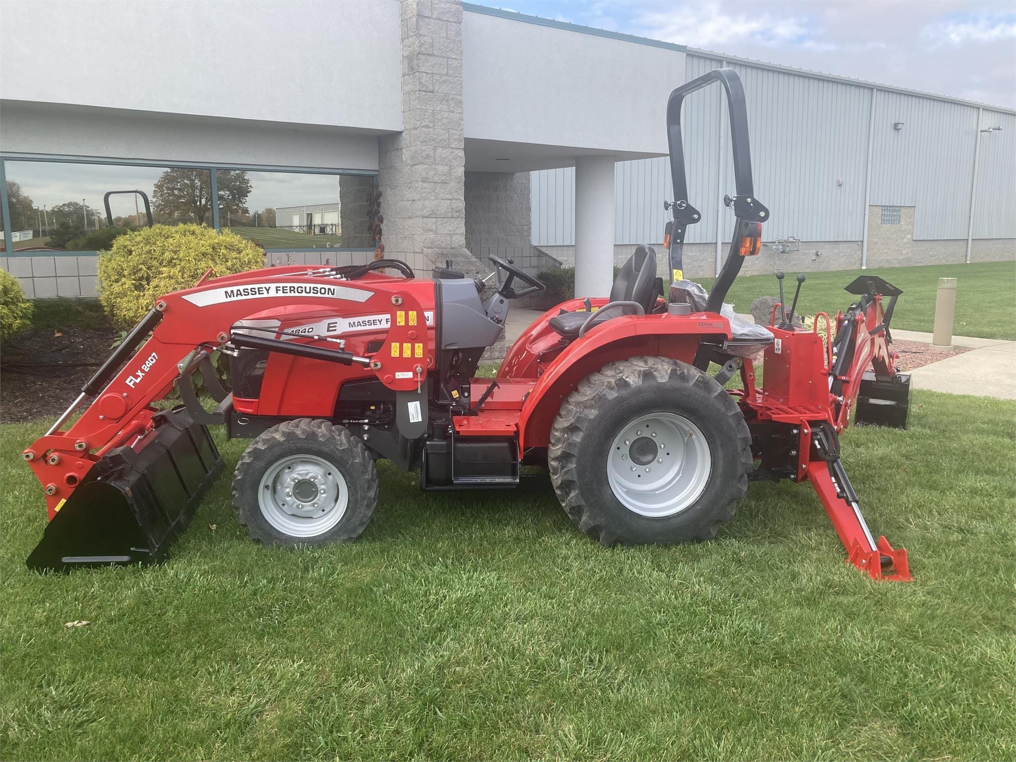 2022 Massey Ferguson 1840E Equipment Image0