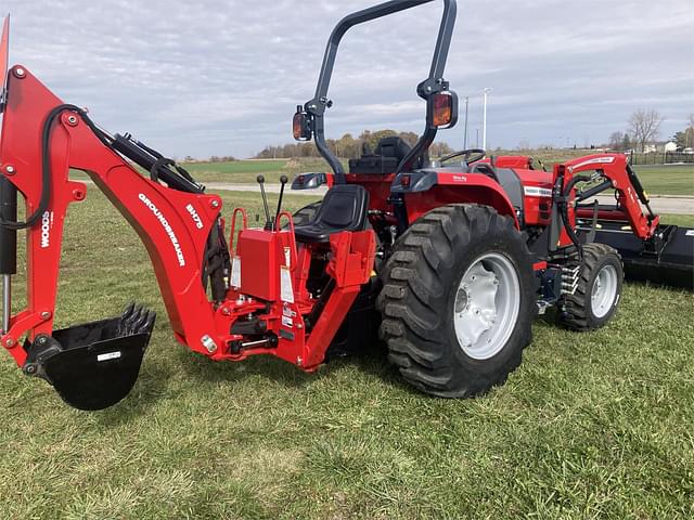 Image of Massey Ferguson 1840M equipment image 3