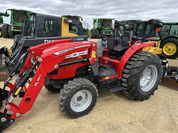 Image of Massey Ferguson 1840M Primary image