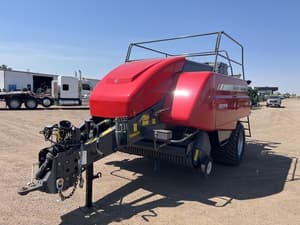 2022 Massey Ferguson 2270 Image