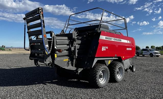 Image of Massey Ferguson 2270 equipment image 2
