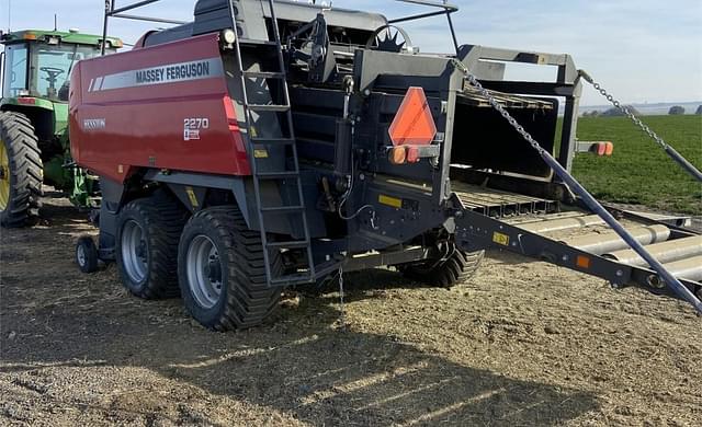 Image of Massey Ferguson 2270 equipment image 3