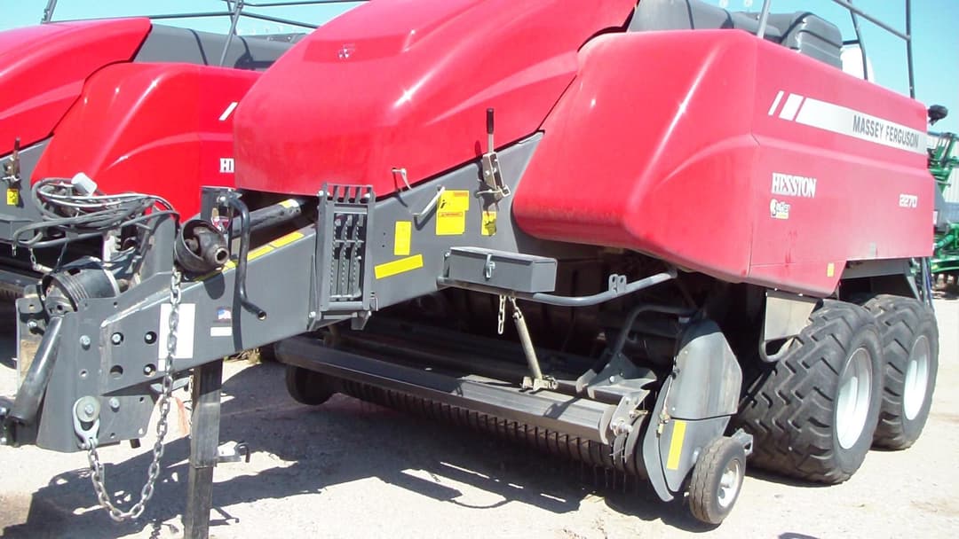 Image of Massey Ferguson 2270 Primary image