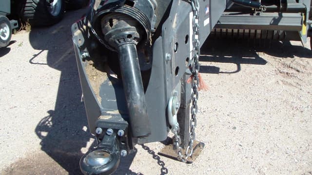 Image of Massey Ferguson 2270 equipment image 1