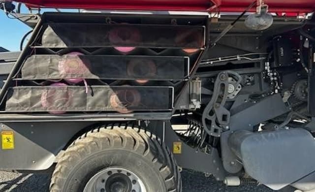 Image of Massey Ferguson 2270XD equipment image 4