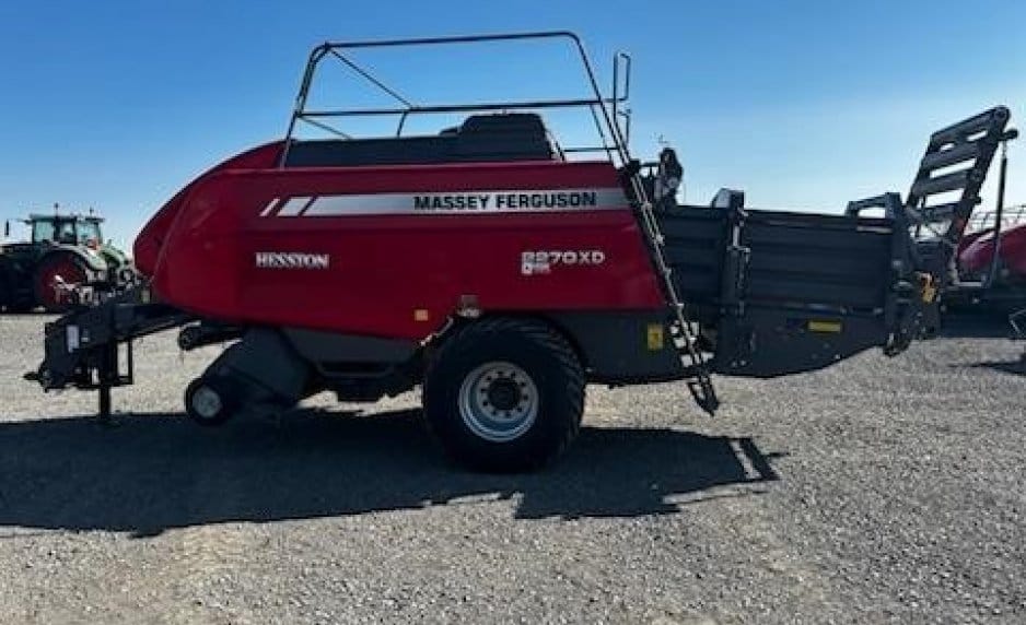 2022 Massey Ferguson 2270XD Image