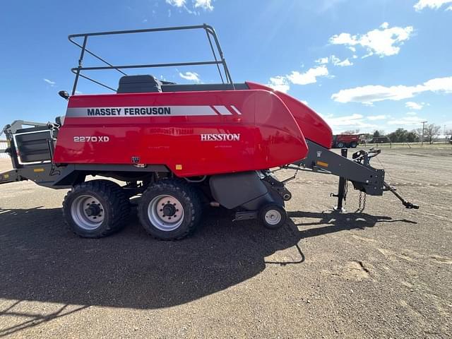 Image of Massey Ferguson 2270XD equipment image 2