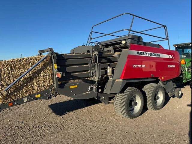 Image of Massey Ferguson 2270XD equipment image 4