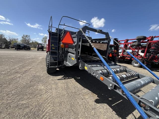 Image of Massey Ferguson 2270XD equipment image 3