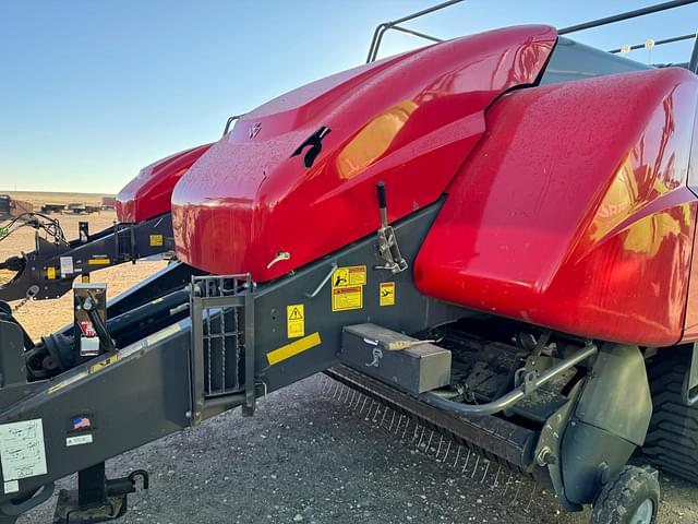 Image of Massey Ferguson 2270XD equipment image 2