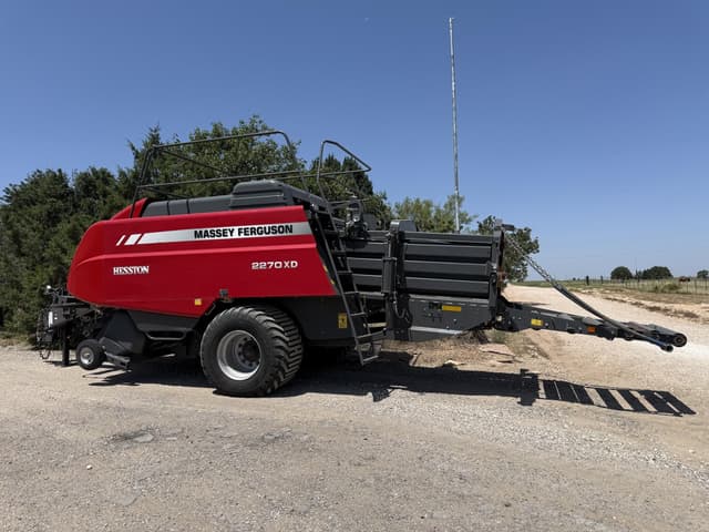 Image of Massey Ferguson 2270XD equipment image 3