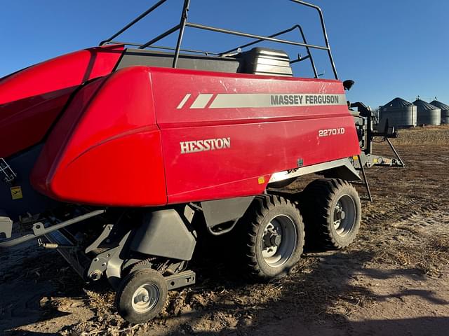 Image of Massey Ferguson 2270XD equipment image 2