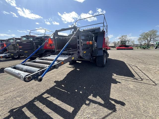 Image of Massey Ferguson 2270XD equipment image 4