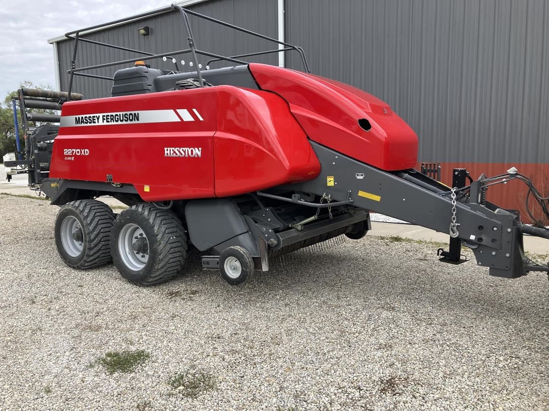 Image of Massey Ferguson 2270XD Image 0