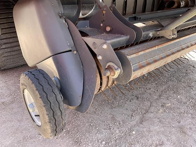 Image of Massey Ferguson 2270XD equipment image 3