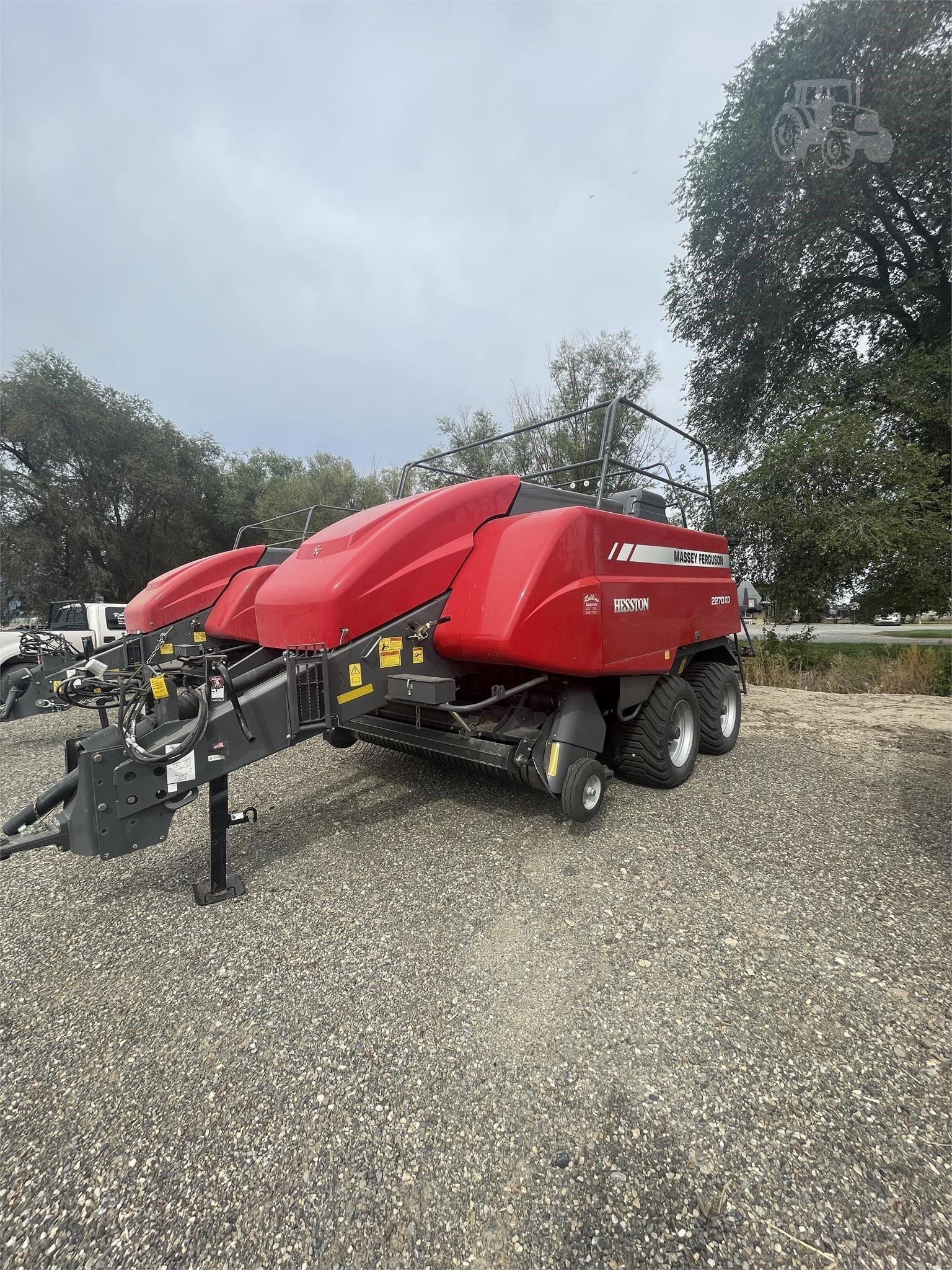2022 Massey Ferguson 2270XD Equipment Image0