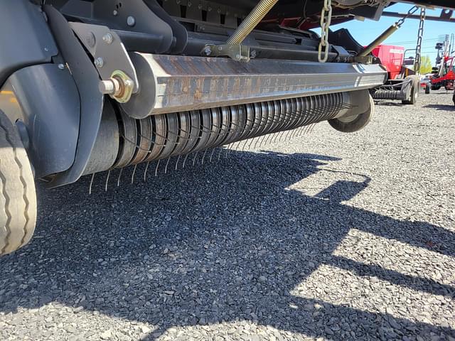 Image of Massey Ferguson 2270XD equipment image 4
