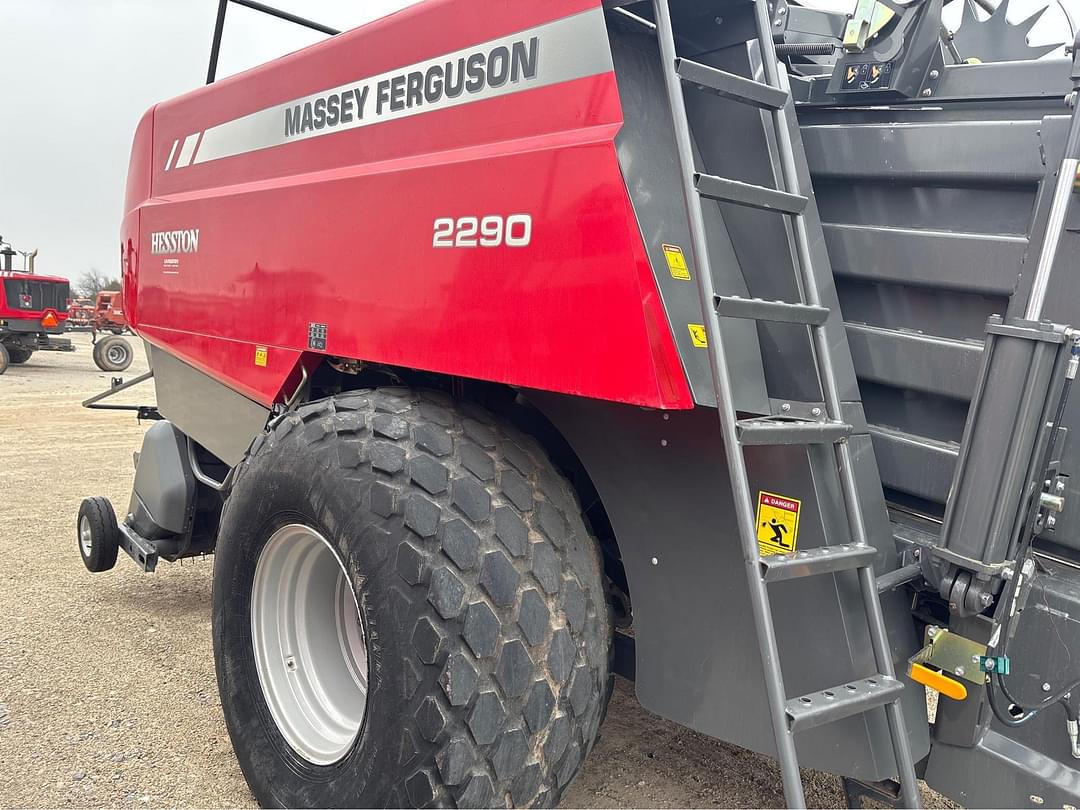 Image of Massey Ferguson 2290 Image 1