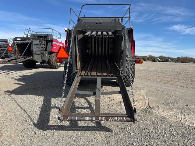 Image of Massey Ferguson 2290 equipment image 4