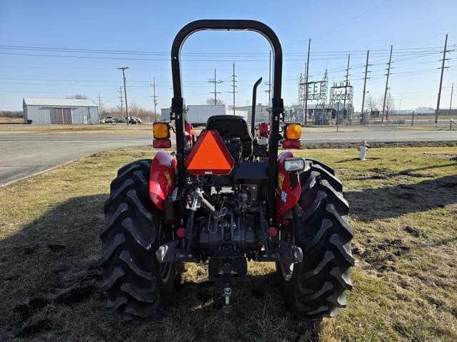 Image of Massey Ferguson 2605H equipment image 3