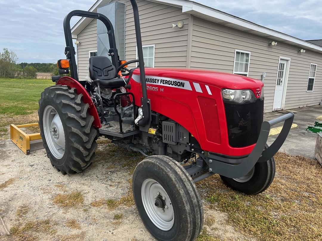 Image of Massey Ferguson 2605H Primary image