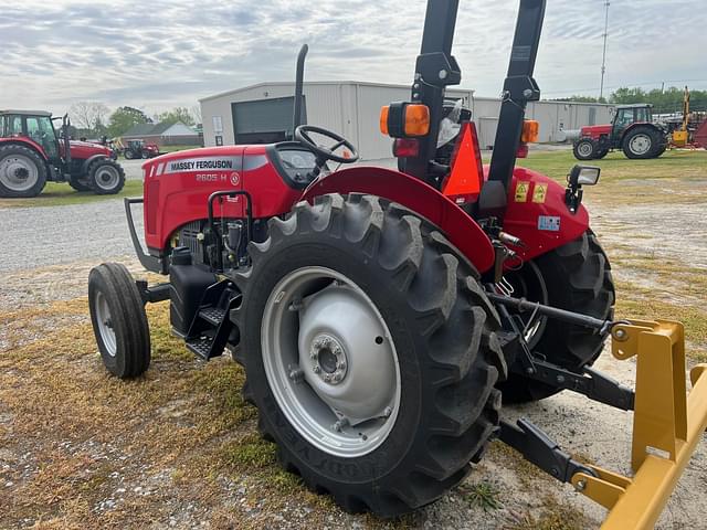 Image of Massey Ferguson 2605H equipment image 2