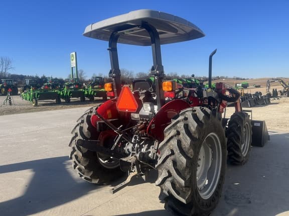 Image of Massey Ferguson 2606H equipment image 3