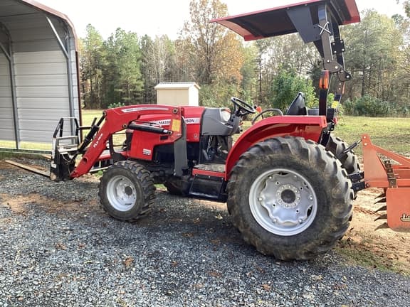 Image of Massey Ferguson 2850E Primary image