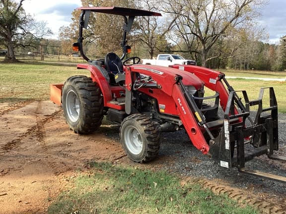 Image of Massey Ferguson 2850E equipment image 3