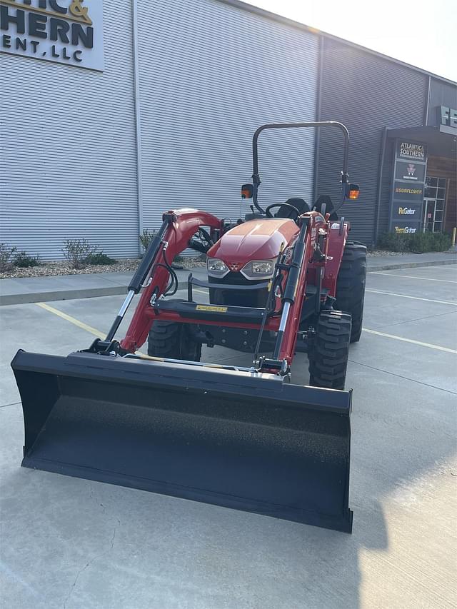 Image of Massey Ferguson 2850E equipment image 1